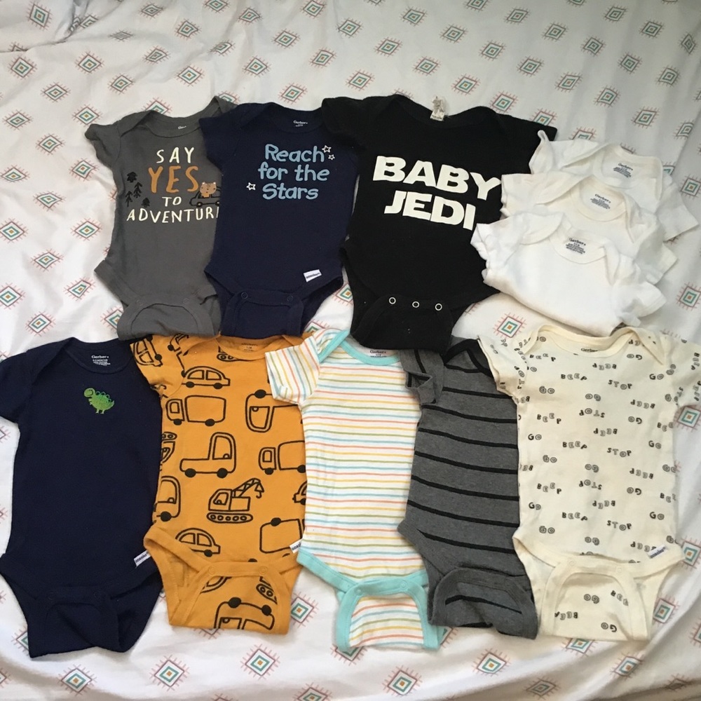 Newborn Onesie Lot